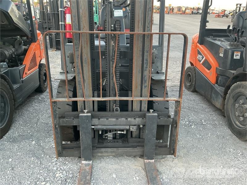 Doosan G25N-7 4600 lb Forklift Інше