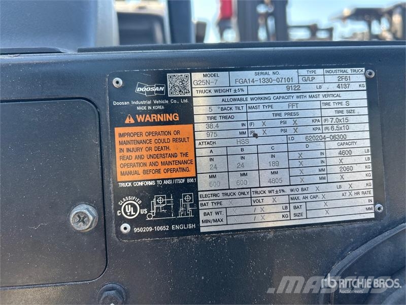 Doosan G25N-7 4600 lb Pneumatic Tire Forklift Muut haarukkatrukit
