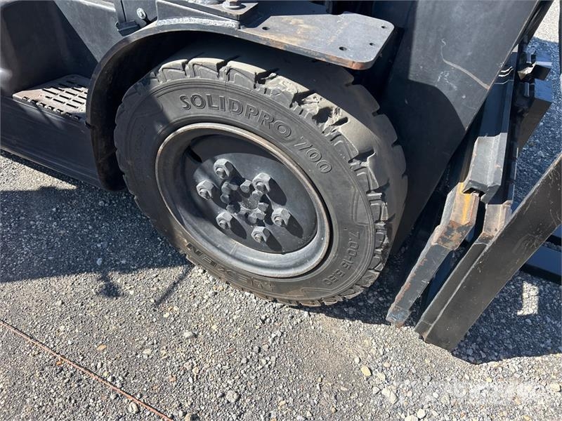 Doosan G25N-7 4600 lb Pneumatic Tire Forklift Muut haarukkatrukit