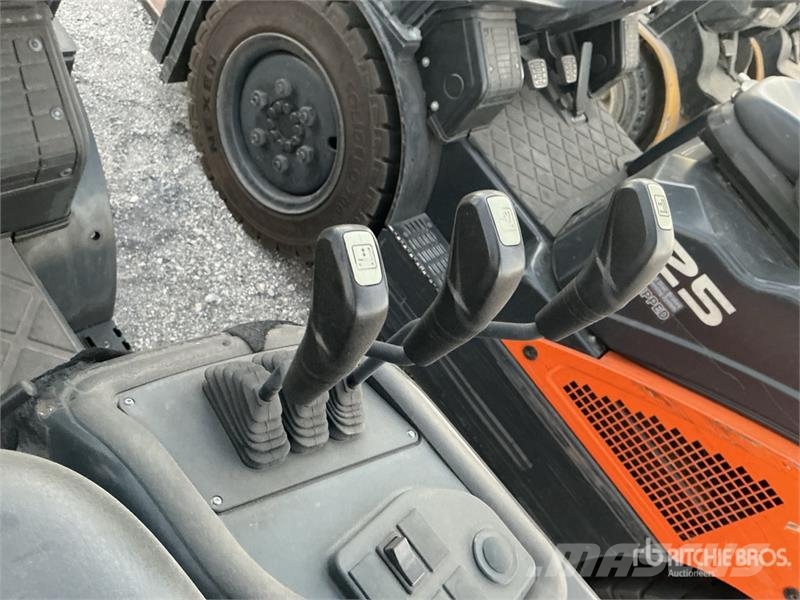 Doosan G25N-7 4600 lb Forklift Інше