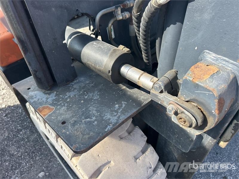 Doosan G45S-5 8700 lb Pneumatic Tire Forklift Andere Gabelstapler