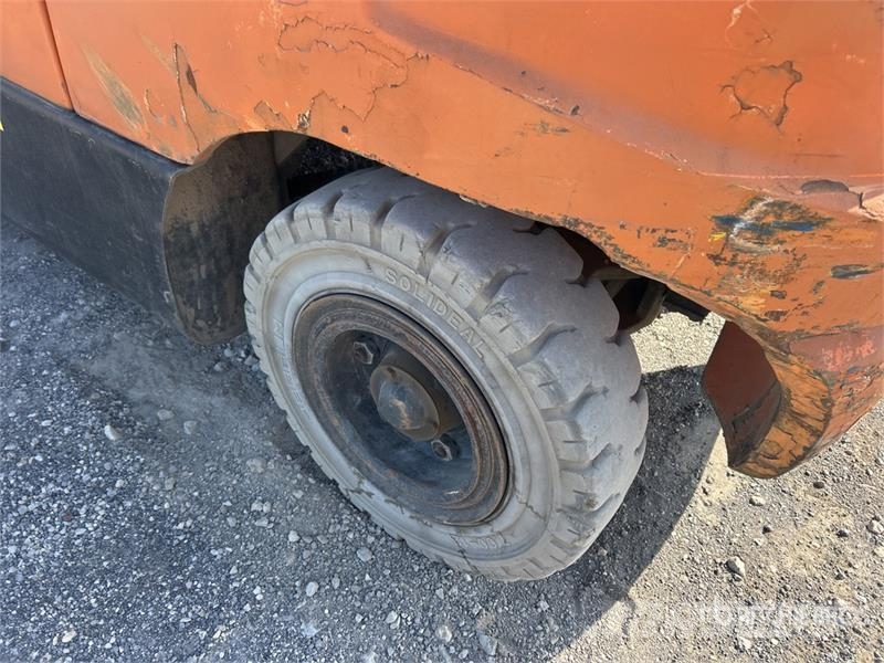 Doosan G45S-5 8700 lb Pneumatic Tire Forklift Andere Gabelstapler
