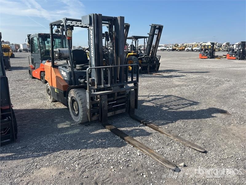 Doosan G45S-5 8700 lb Pneumatic Tire Forklift Andere Gabelstapler