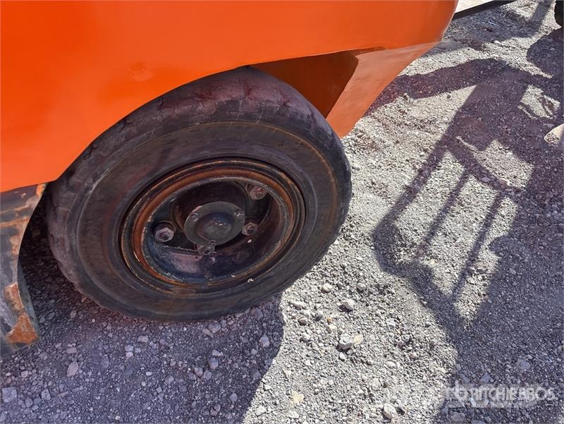 Doosan G55C-7 11050 lb Cushion Tire Forklift Šakiniai krautuvai - Kita