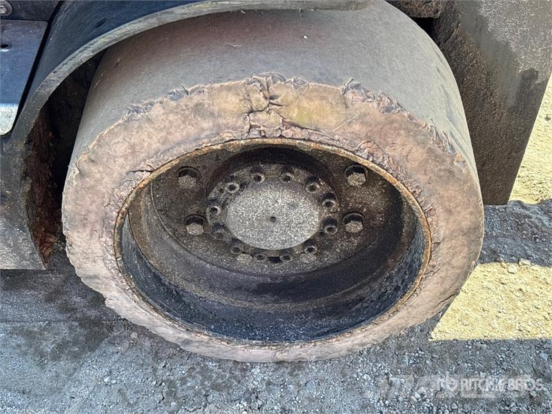Doosan GC18S-9 3400 lb Cushion Tire Forklift 그 외 지게차