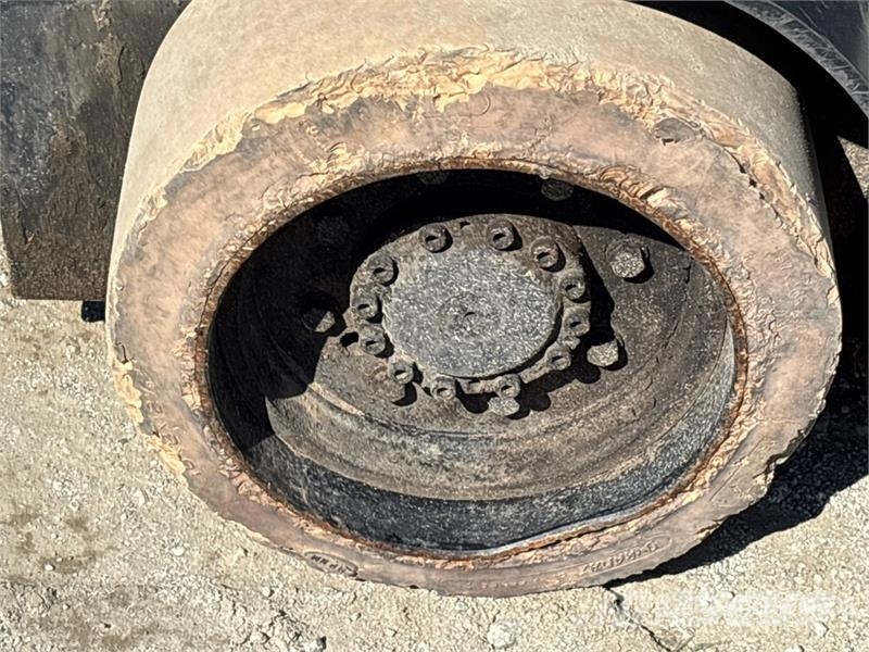 Doosan GC18S-9 3400 lb Cushion Tire Forklift 그 외 지게차