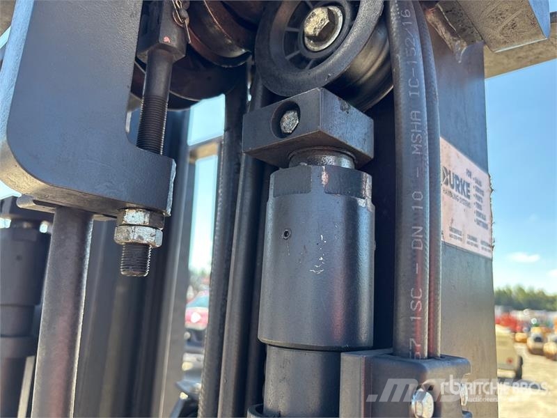 Doosan GC18S-9 3400 lb Cushion Tire Forklift 그 외 지게차