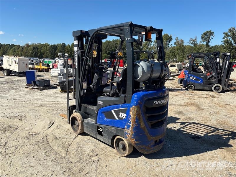 Doosan GC18S-9 3400 lb Cushion Tire Forklift 그 외 지게차