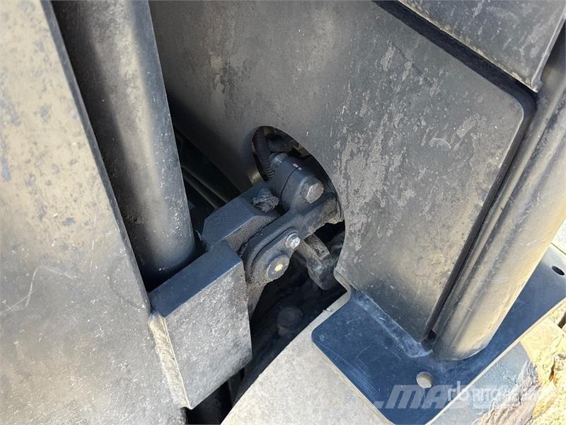 Doosan GC18S-9 3400 lb Cushion Tire Forklift 그 외 지게차