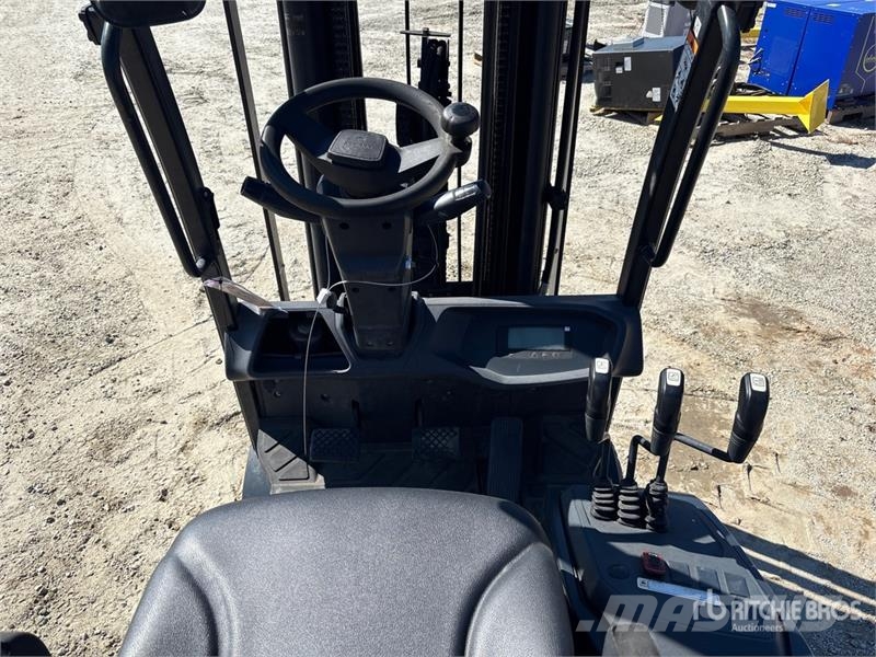 Doosan GC18S-9 3400 lb Cushion Tire Forklift 그 외 지게차