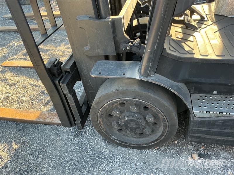 Doosan GC25S-9 4600 lb Cushion Tire Forklift Gaffeltrucker - Annet