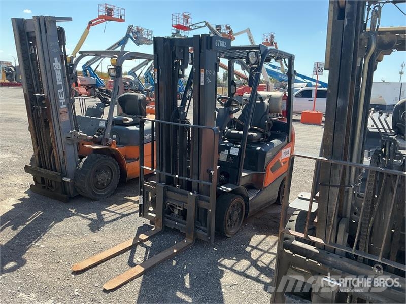 Doosan GC25S-9 4600 lb Cushion Tire Forklift شاحنات ذات رافعات شوكية - أخرى