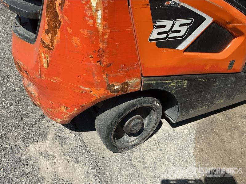 Doosan GC25S-9 4600 lb Cushion Tire Forklift شاحنات ذات رافعات شوكية - أخرى