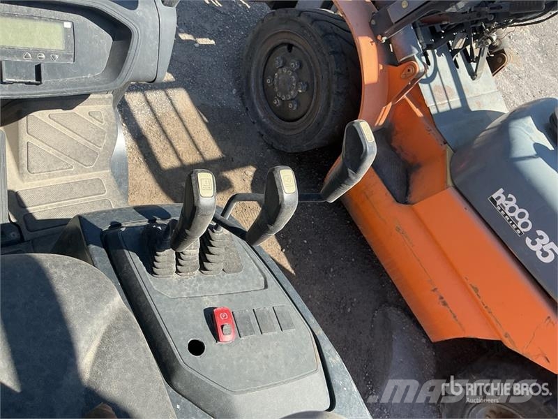 Doosan GC25S-9 4600 lb Cushion Tire Forklift شاحنات ذات رافعات شوكية - أخرى