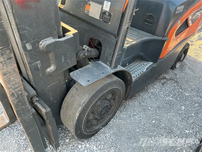Doosan GC25S-9 4600 lb Cushion Tire Forklift Gaffeltrucker - Annet