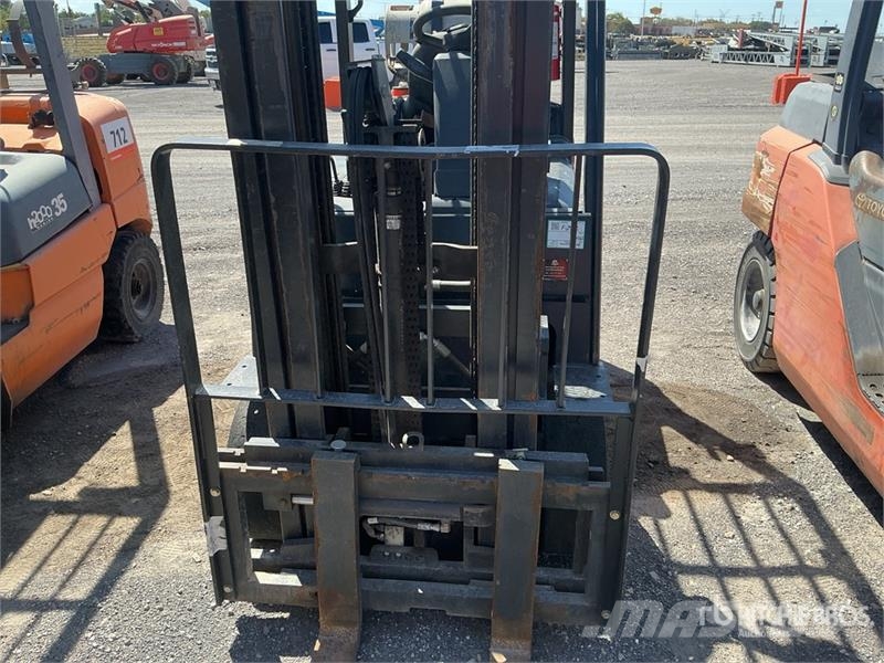 Doosan GC25S-9 4600 lb Cushion Tire Forklift شاحنات ذات رافعات شوكية - أخرى