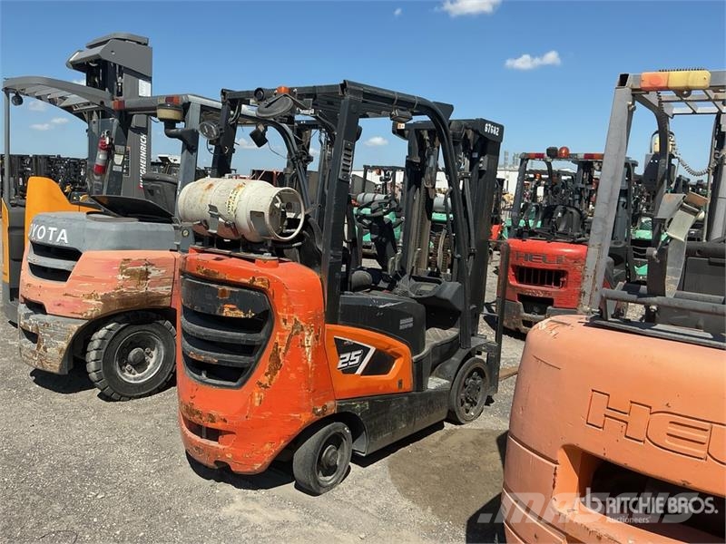 Doosan GC25S-9 4600 lb Cushion Tire Forklift شاحنات ذات رافعات شوكية - أخرى