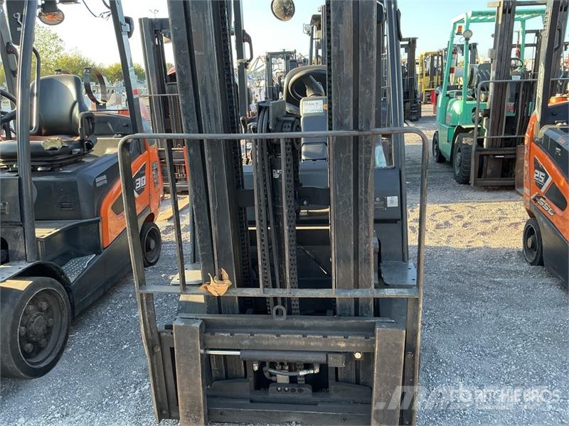 Doosan GC25S-9 4600 lb Cushion Tire Forklift Gaffeltrucker - Annet