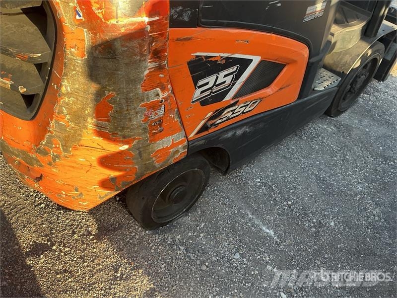 Doosan GC25S-9 4600 lb Cushion Tire Forklift Gaffeltrucker - Annet