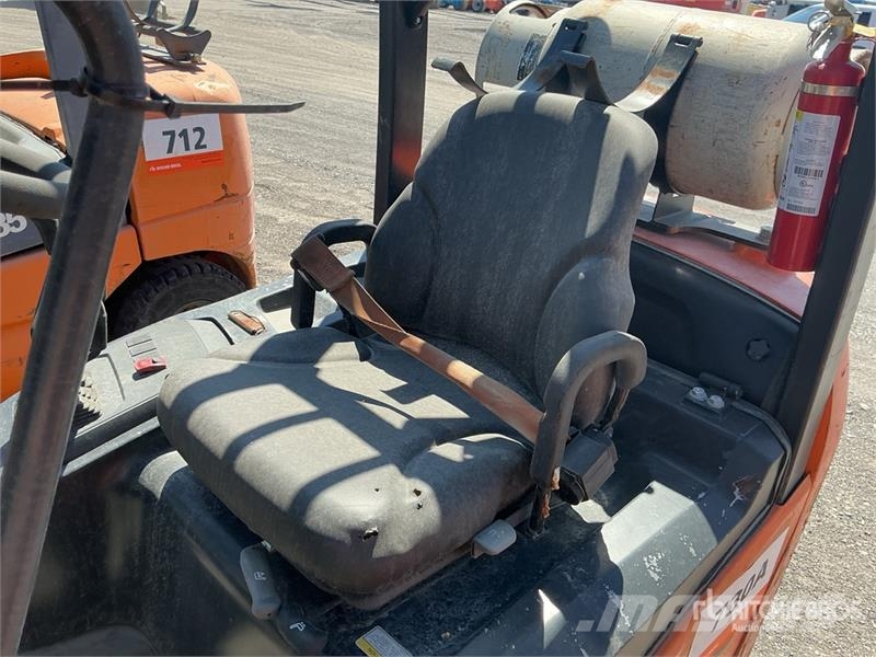 Doosan GC25S-9 4600 lb Cushion Tire Forklift شاحنات ذات رافعات شوكية - أخرى