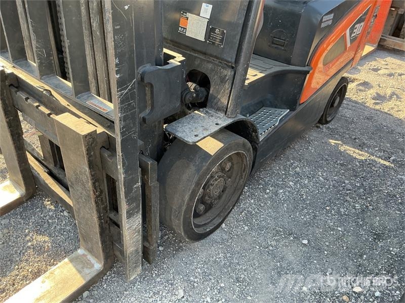 Doosan GC30S-9 Cushion Tire Forklift Gaffeltrucker - Annet