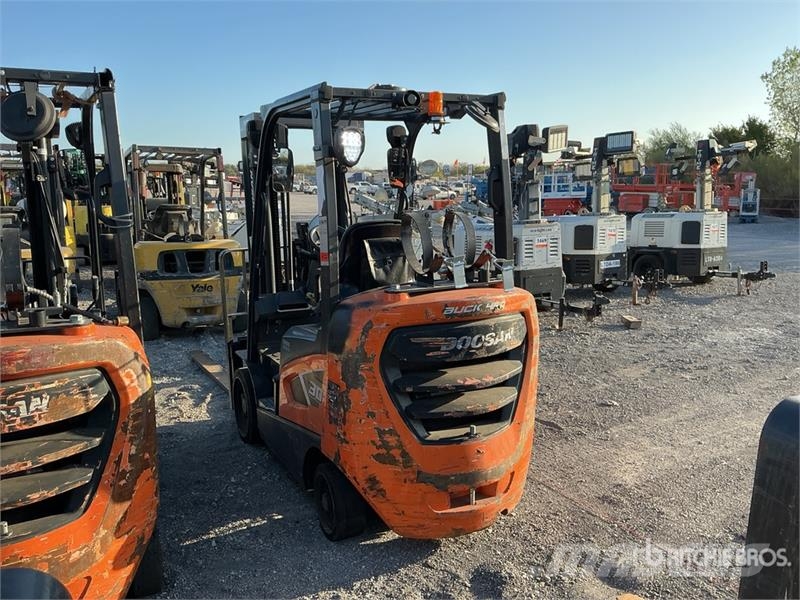 Doosan GC30S-9 Cushion Tire Forklift Gaffeltrucker - Annet