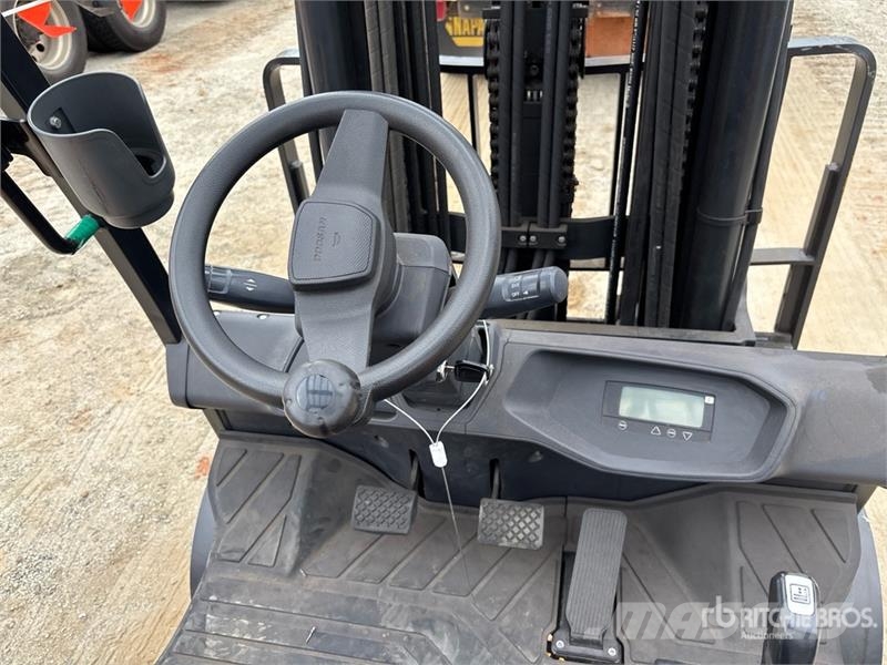 Doosan GC35S9 7350 lb Pneumatic Tire Forklift Andere Gabelstapler