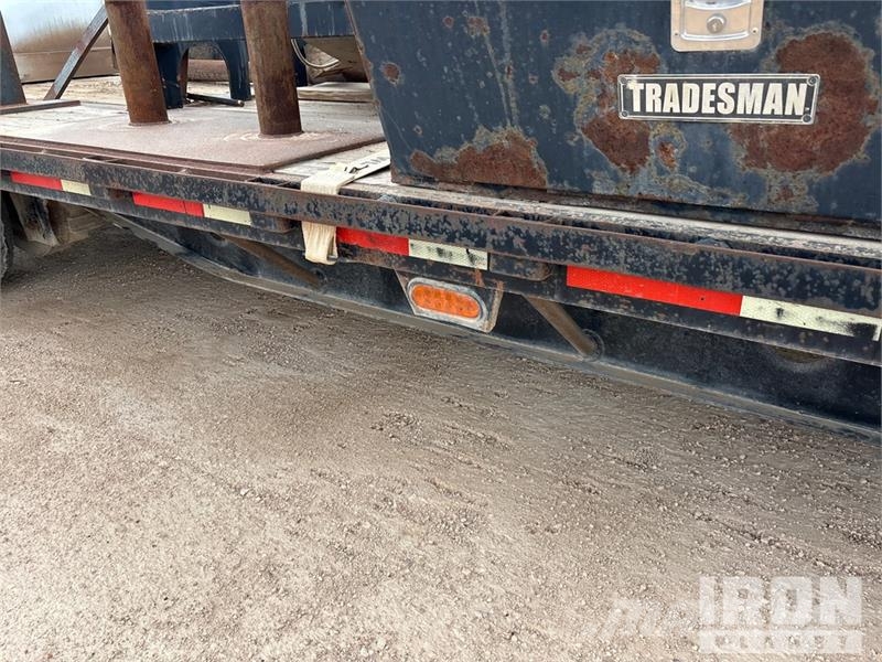 Doosan Specialized Trailer T/A Lowboy Trailer Низкорамные прицепы
