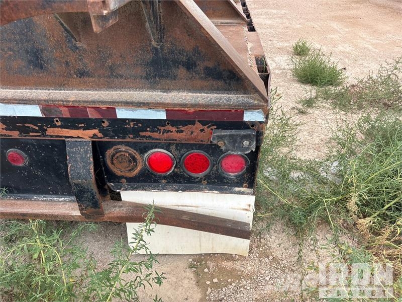 Doosan Specialized Trailer T/A Lowboy Trailer Низкорамные прицепы