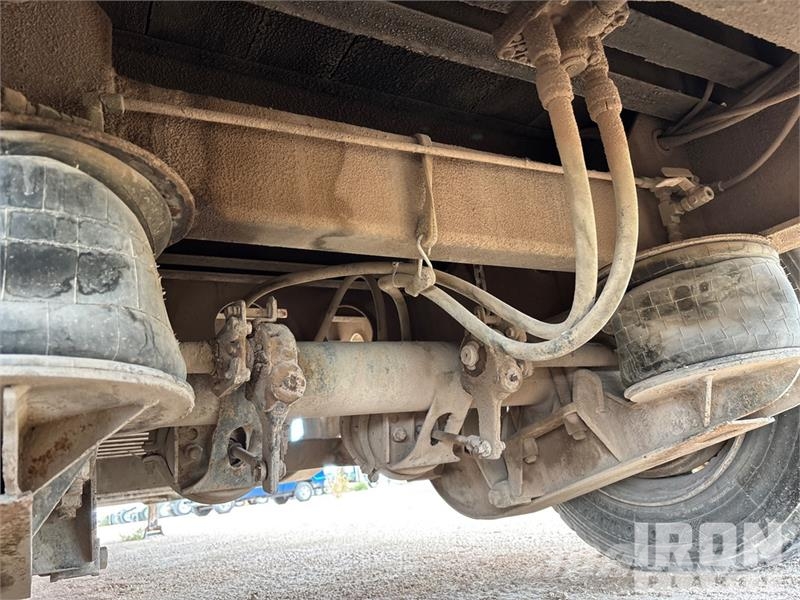 Doosan Specialized Trailer T/A Lowboy Trailer Низкорамные прицепы