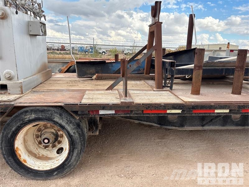Doosan Specialized Trailer T/A Lowboy Trailer Низкорамные прицепы