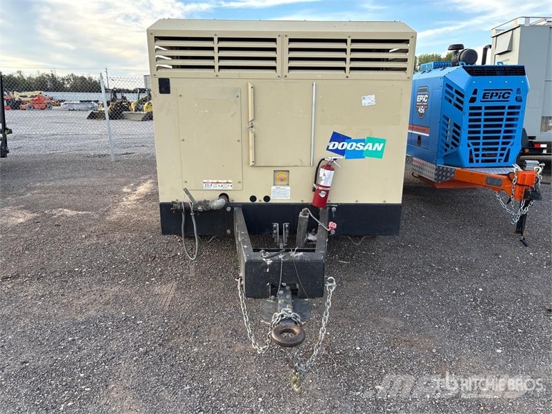 Doosan XP825/HP750WCU Mobile Air Compressor 콤푸레샤