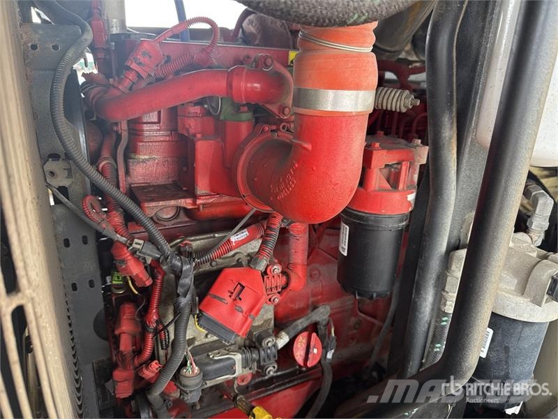 Doosan XP825/HP750WCU 750 cfm Air Compressor Kompresorji