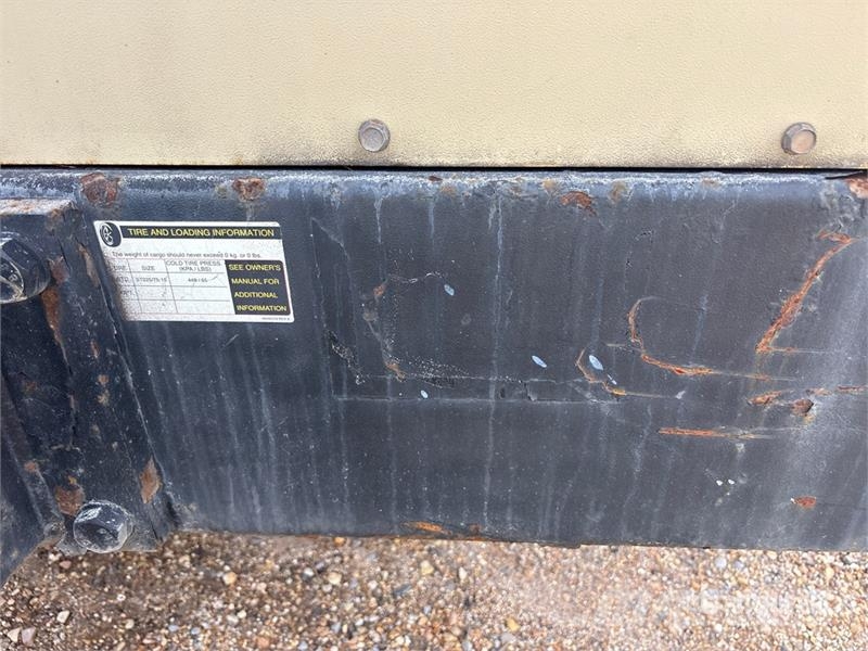 Doosan XP825/HP750WCU Mobile Air Compressor Kompresory