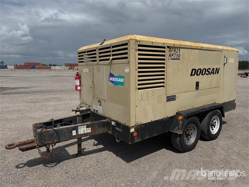Doosan XP825/HP750WCU 750 cfm Air Compressor Kompresorji