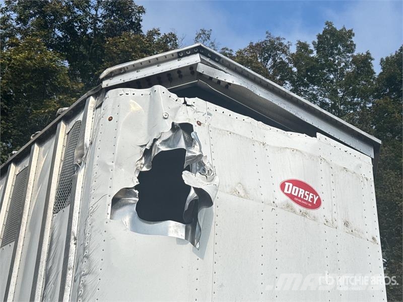 Dorsey CV42 42 ft x 96 in T/A Chip Trailer Wood chip trailers