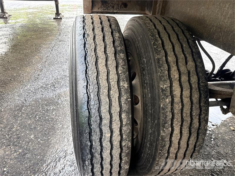 Dorsey CV45 45 ft x 96 in T/A Open-Top 45 ft T/A Chip Tra Przyczepy do transportu zrębki