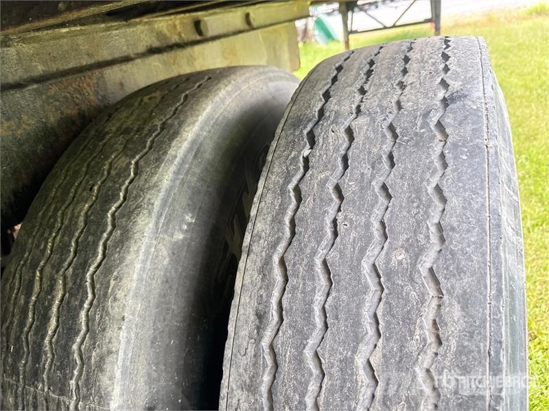 Dorsey CV45 45 ft x 96 in T/A Open-Top 45 ft T/A Chip Tra Anhænger til Flis