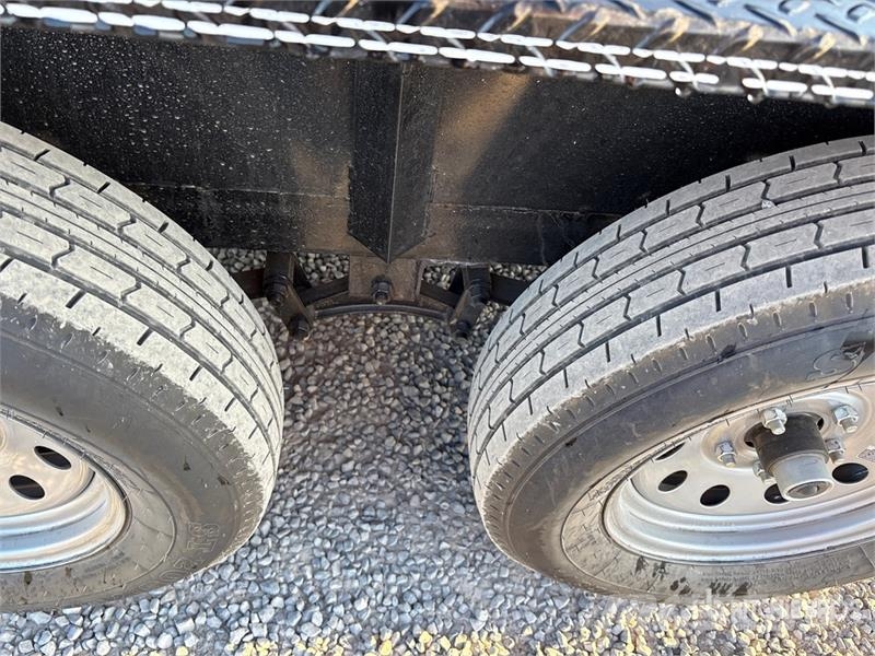 Double A 8320T 20 ft T/A Utility Trailer (Unused) Citas piekabes