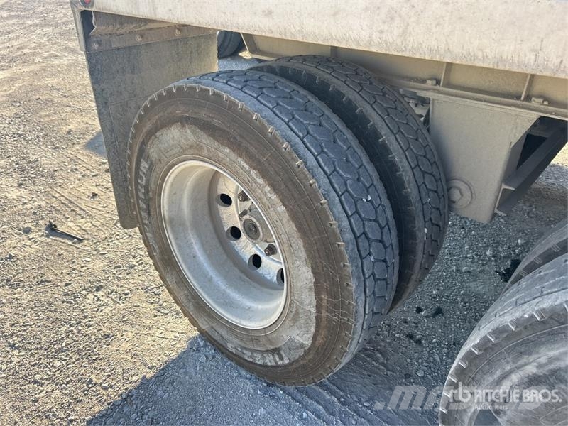 Dragon 39 ft T/A Aluminum Frameless End Dump Trailer (Ino Sklápěcí přívěsy