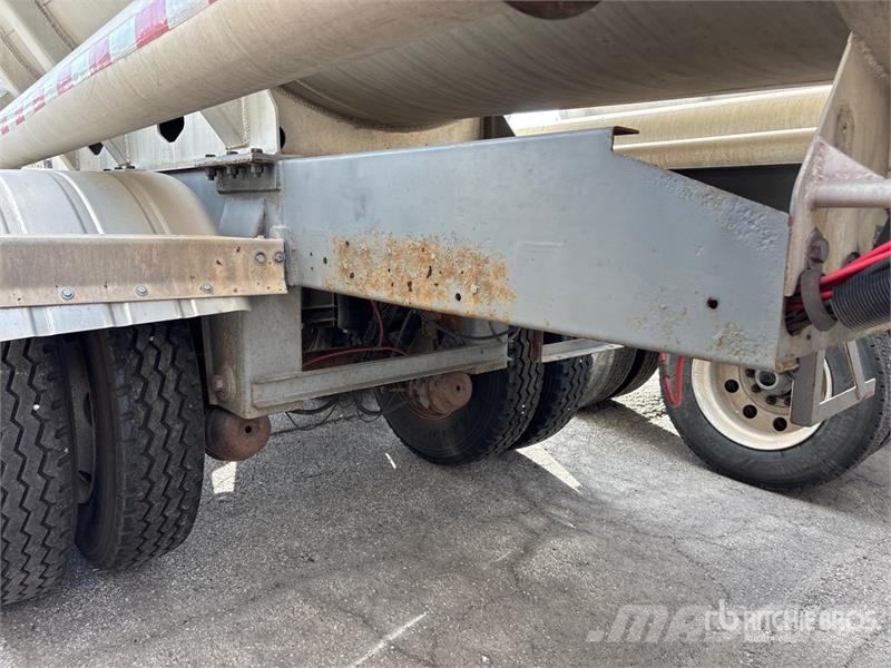 Dragon 8400 gal T/A Tanker Trailer Tanktrailere