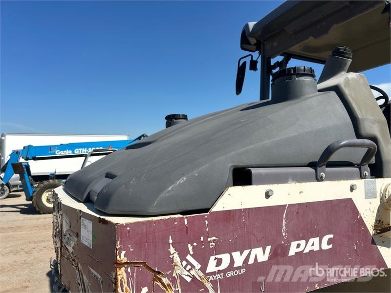 Dynapac CP2700 9 Wheel Pneumatic Roller مداحل ذات إطارات هوائية
