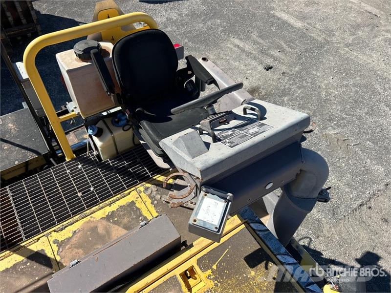 Dynapac F1000W Wheel Asphalt Paver 瀝青攤舖機/鋪路機