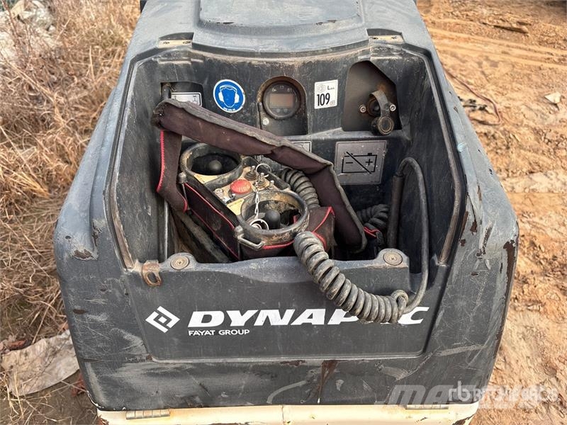 Dynapac Trench Compactor ソイルコンパクター