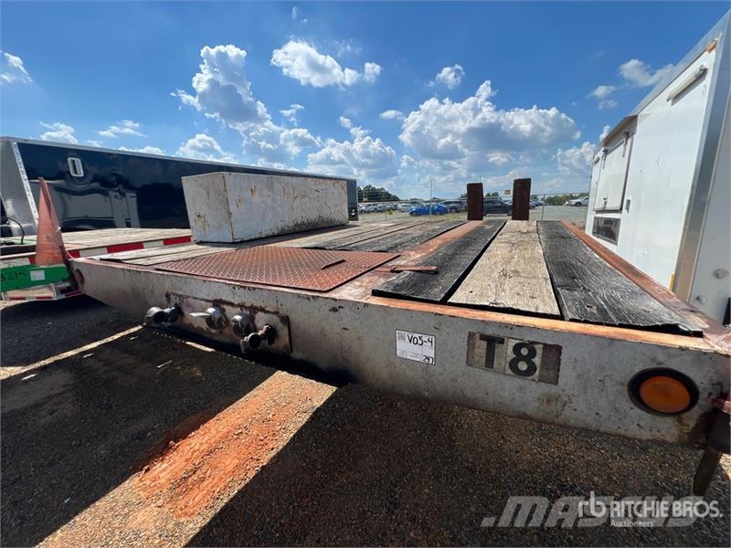 Dynaweld 70X-20 35 ton 36 ft T/A Equipment Trailer 車輛運輸拖車