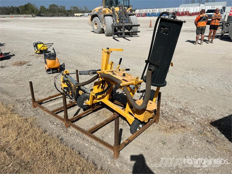 E-Z Drill 210B -SR 4 Way Pneumatic Concrete Drill 건설 장비 - 기타