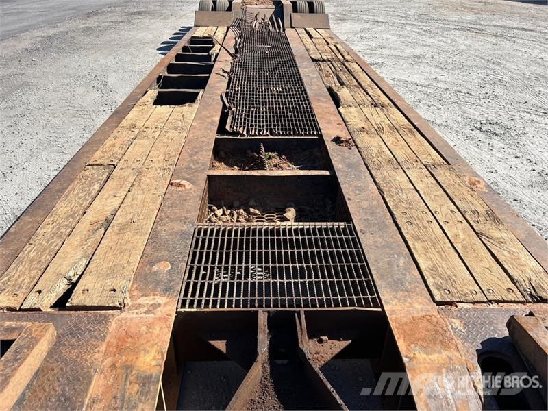 Eager Beaver 50 GSL 50 ton Tri/A Lowboy Trailer لوادر منخفضة