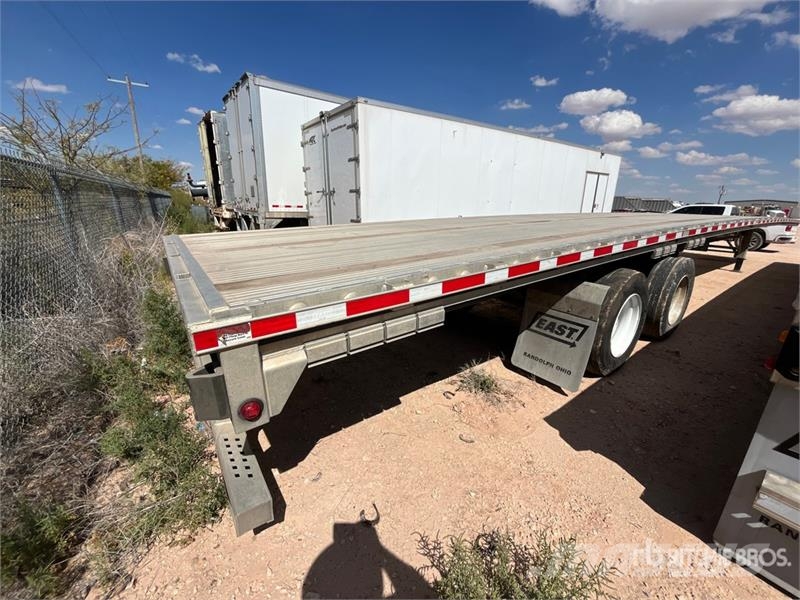 East 53 ft T/A Flatbed Trailer Remolques de cama baja