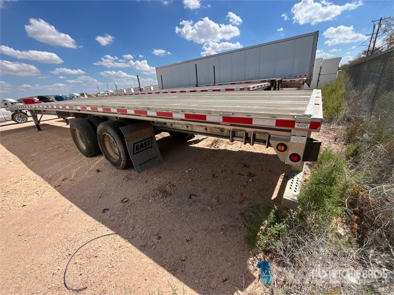 East 53 ft T/A Flatbed Trailer Remolques de cama baja