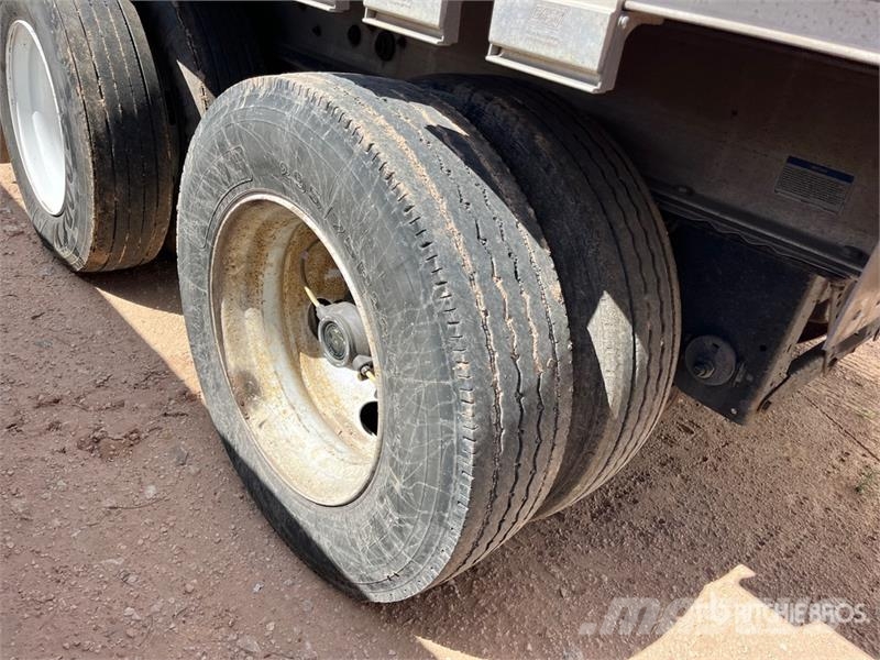 East 53 ft T/A Flatbed Trailer Remolques de cama baja